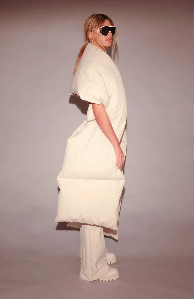 Greta Sabik SS24 Studio — look 4